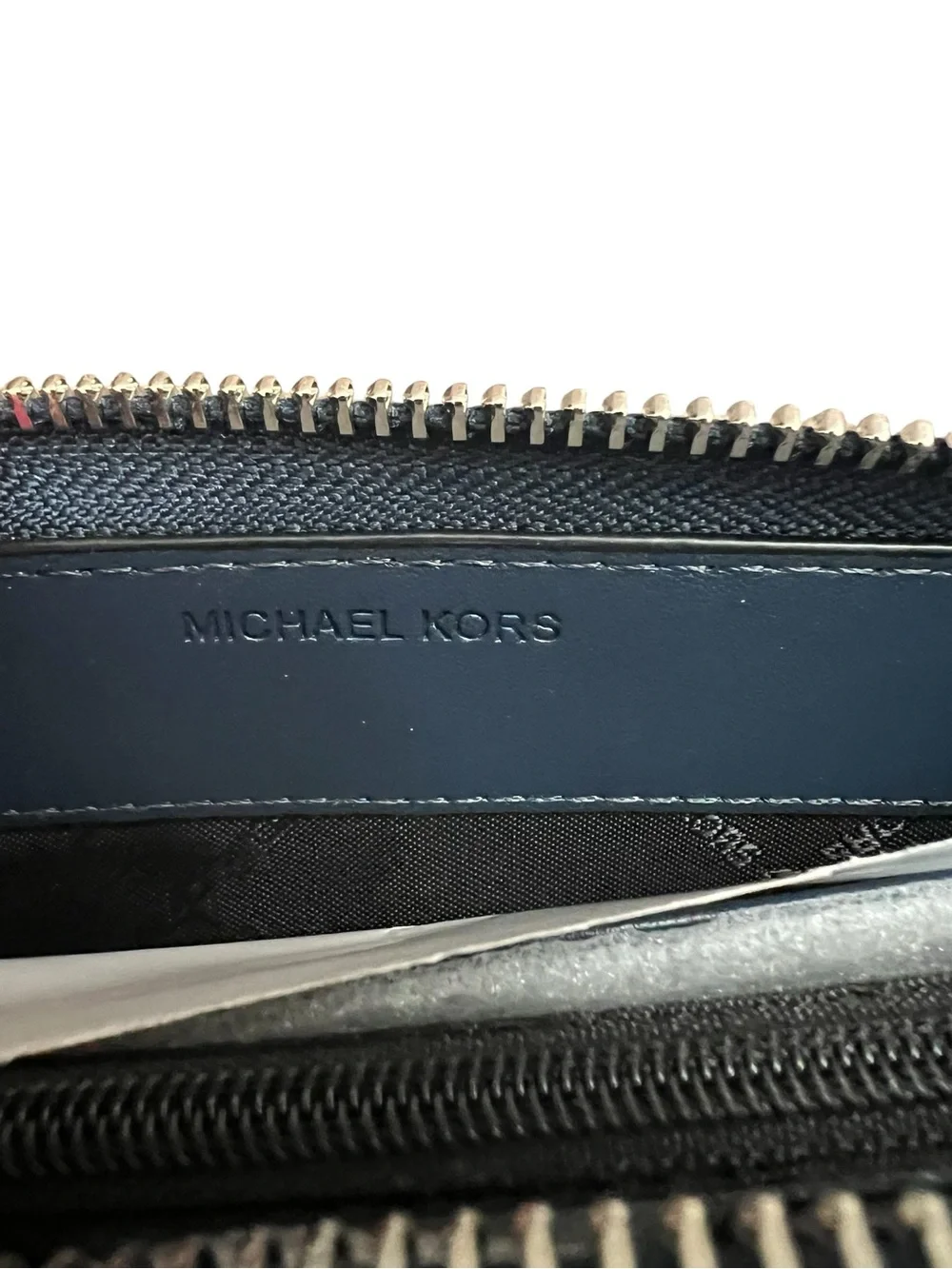 Fathers Day! Michael Kors Navy Textured MK Zip-Around Cooper wallet NWT
